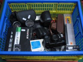 Cameras to include a boxed Fujifilm Finepix S5800, boxed Kodacolor gold, Russian FED 2, along with 2