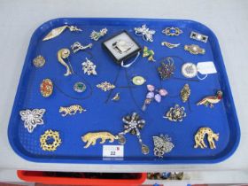 A Collection of Assorted Costume Brooches :- One Tray