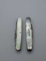 Harrison Fisher and Co, Sheffield, mother of pearl scales two blades, scissors, brass linings, 7.