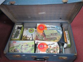 A collection of predominantly Airfix plastic model military figures, vehicles and sets to include