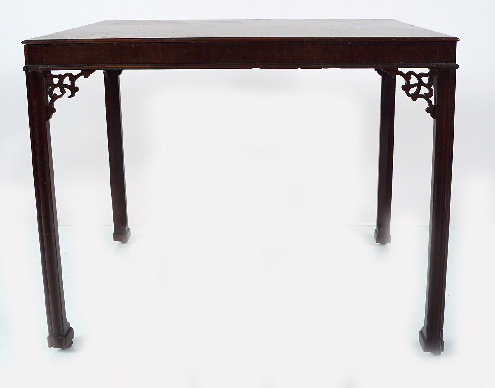18TH-CENTURY MAHOGANY SILVER TABLE