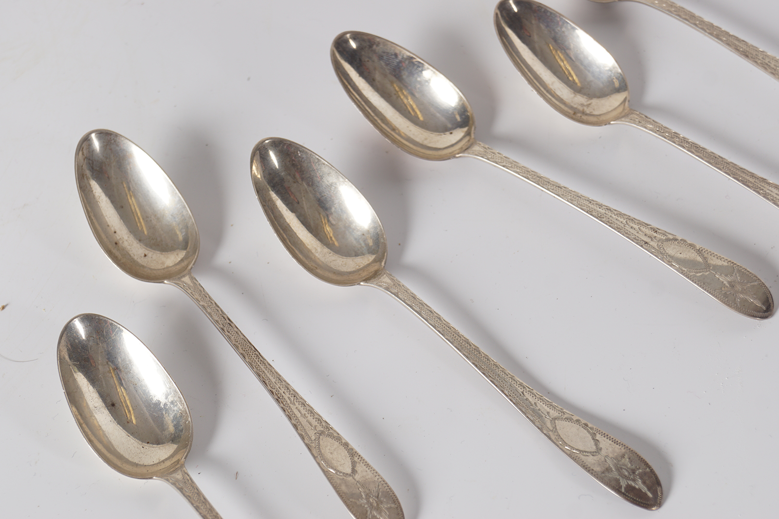 SET OF 6 BRIGHT CUT SILVER TEASPOONS - Image 2 of 4