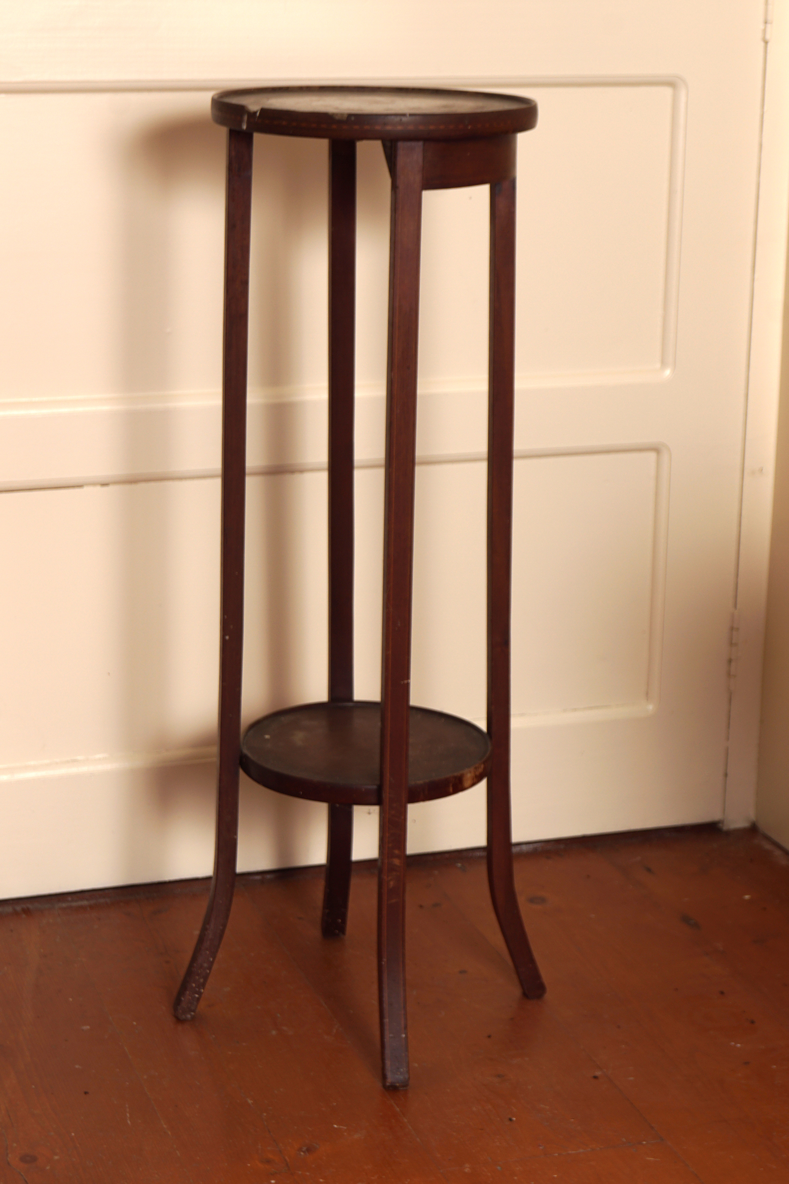 EDWARDIAN MAHOGANY AND INLAID PLANT STAND