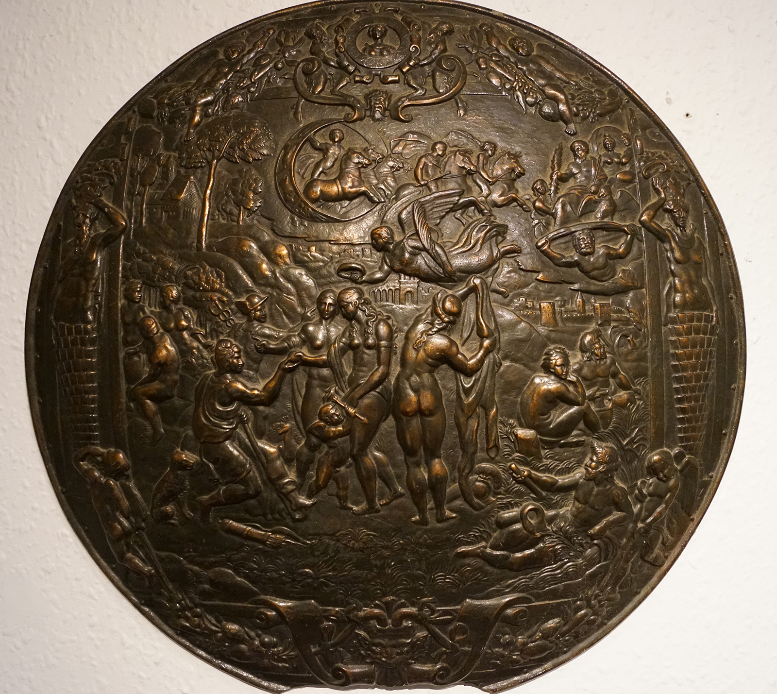 LARGE 19TH-CENTURY BRONZE CONVEX ARMORIAL RELIEF PLAQUE - Image 2 of 2