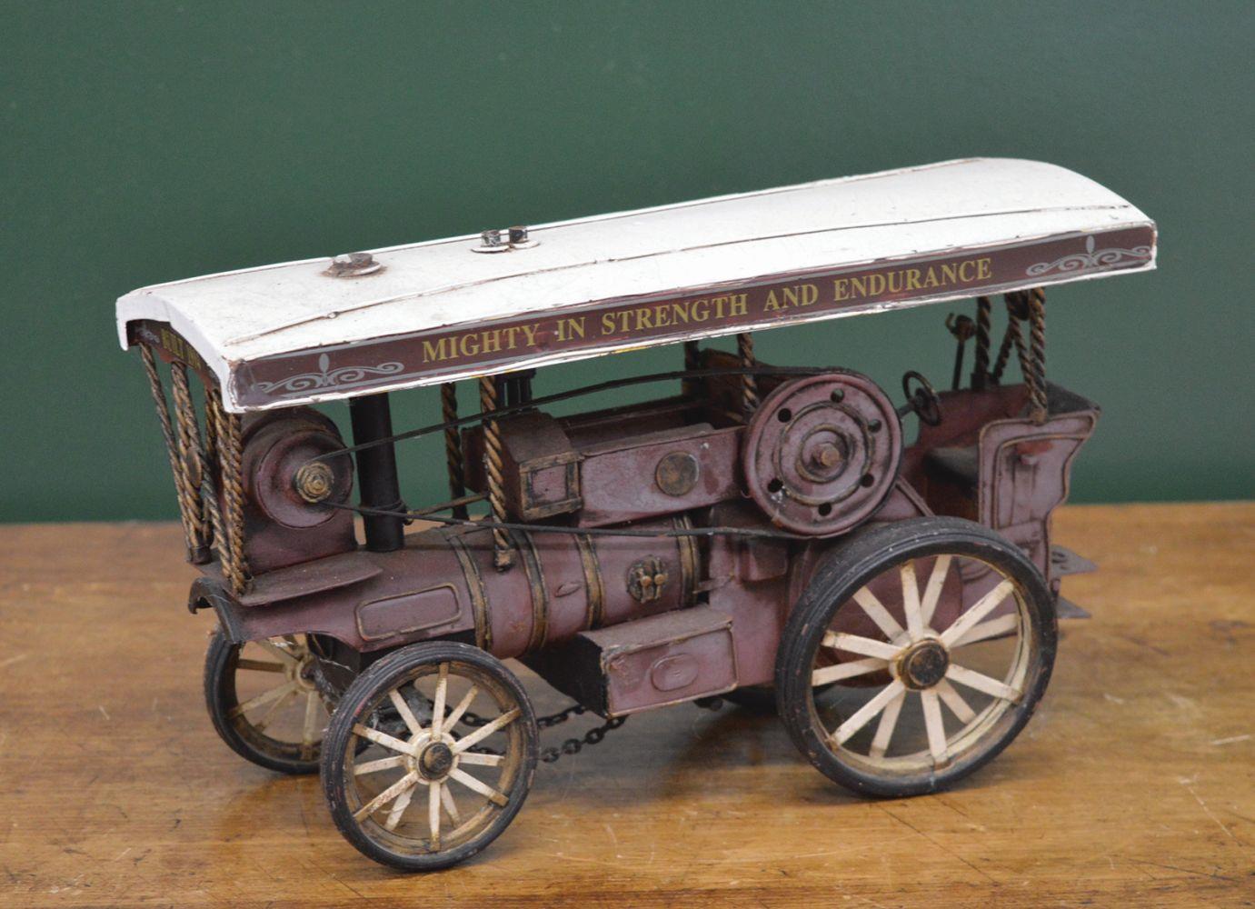 SCALE MODEL OF A STEAM ENGINE