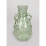 CHINESE MING CELADON VASE