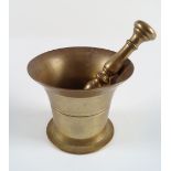 19TH-CENTURY BRASS MORTAR AND PESTLE