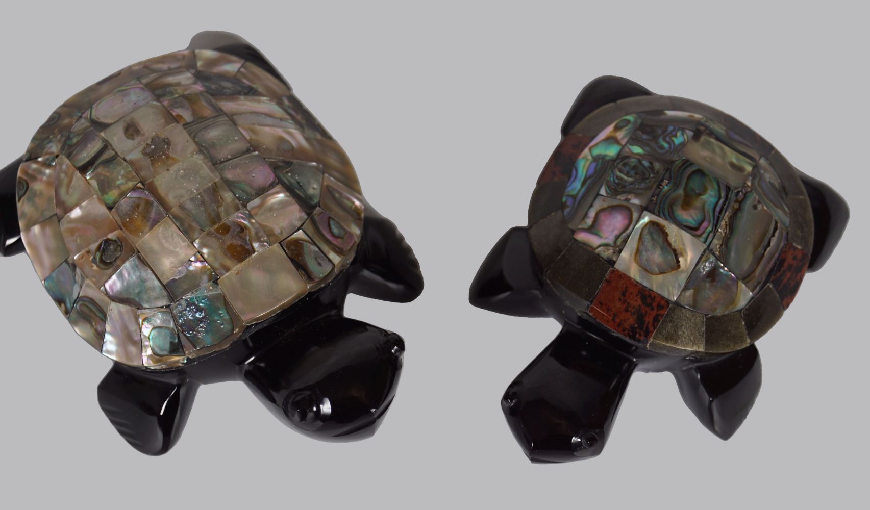 TWO OBSIDIAN AND ABALONE TURTLES - Image 2 of 4