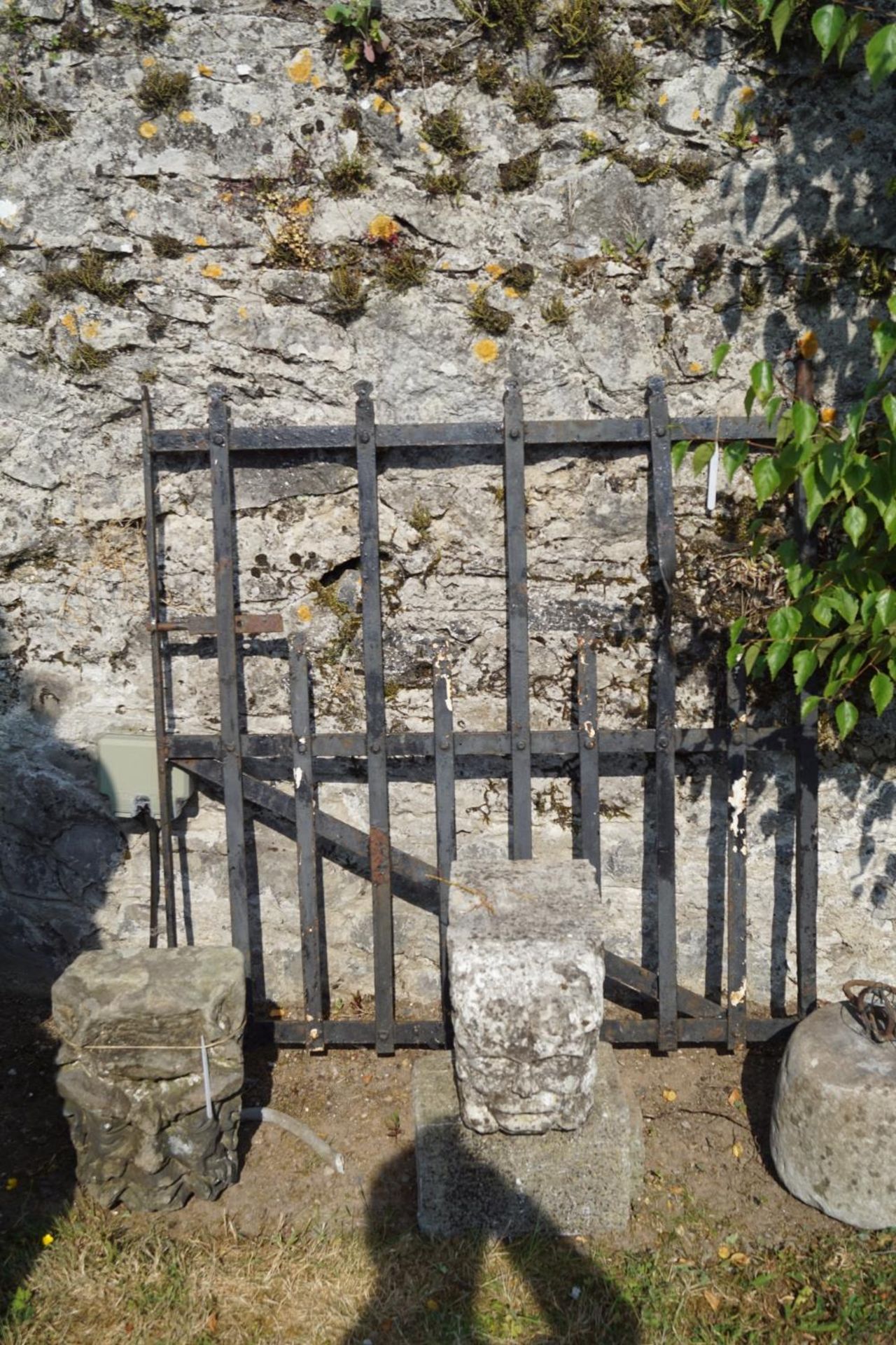 18TH-CENTURY FORGED IRON GARDEN GATE