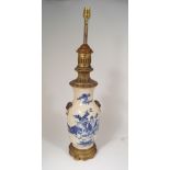 CHINESE BLUE & WHITE CRACKLE GLAZE TABLE LAMP
