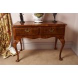 18TH-CENTURY WALNUT LOWBOY