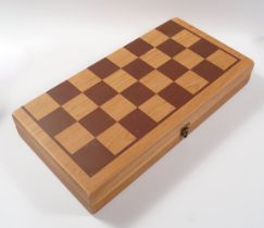 32 PIECE CHESS SET