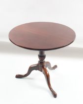 18TH-CENTURY MAHOGANY TEA TABLE