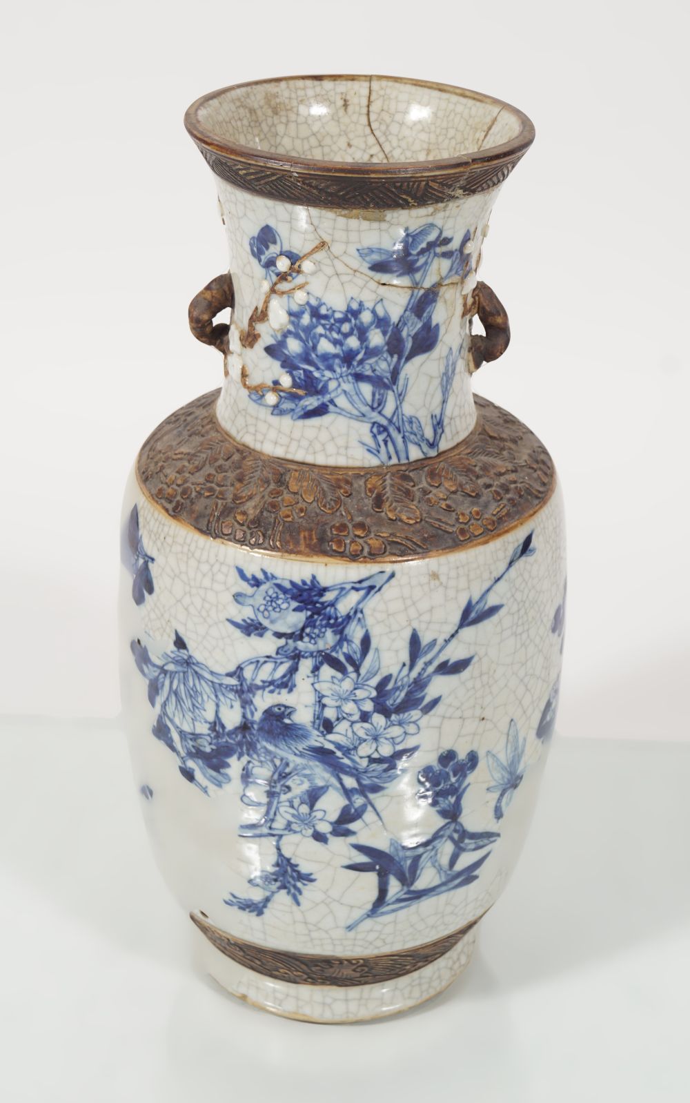 CHINESE QING BLUE AND WHITE CRACKLE VASE - Image 3 of 3