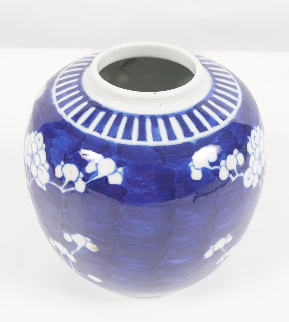 CHINESE QING BLUE AND WHITE JINGER JAR