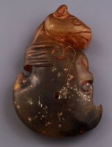 CHINESE ARCHAISTIC AGATE AMULET HORSE PENDANT