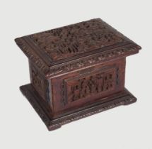 CHINESE QING CARVED HARDWOOD JEWELLERY BOX