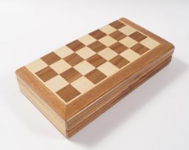 32 PIECE CHESS SET