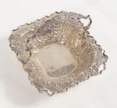 SILVER CAKE BASKET