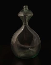 18TH-CENTURY GREEN GLASS BOTTLE
