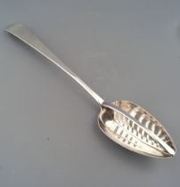 LARGE DUBLIN SILVER DIVIDING SPOON