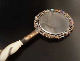 19TH-CENTURY FRENCH LORGNETTE