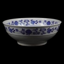 LARGE 19TH-CENTURY MEISSEN BLUE AND WHITE BOWL