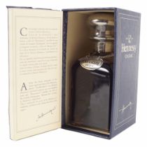 HENNESSY LIBRARY DECANTER OF OLD COGNAC