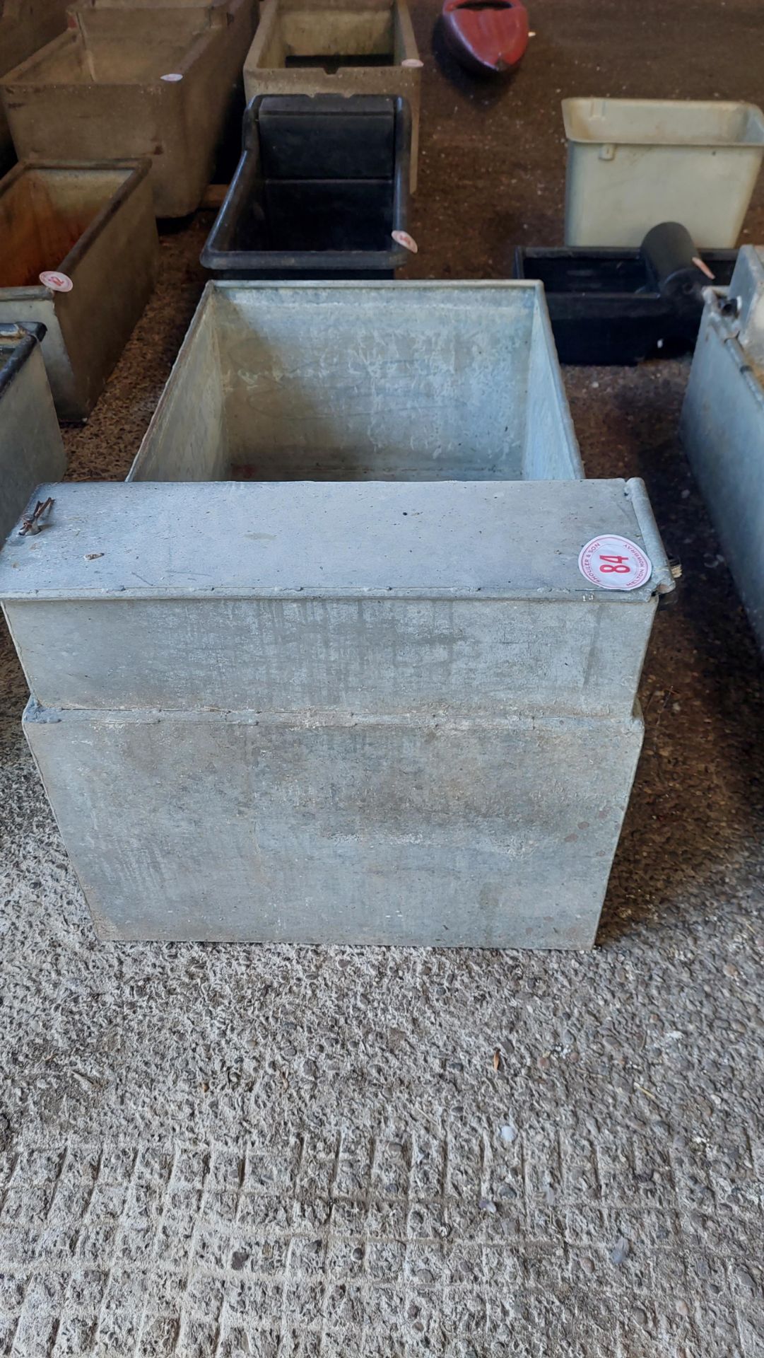 5ft x 2.6" Galvanised water trough - Image 2 of 3