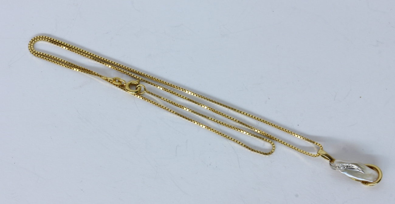 ANHÄNGER MIT KETTE 585/000 Gelbgold.