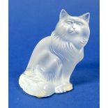 A Lalique glass cat signed Lalique France, 9.5cm