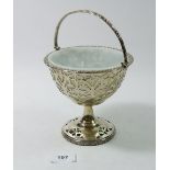 A Mappin Bros silver plated sugar bowl with pierced decoration and opalescent glass liner, 13cm