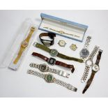 A box of gentleman's wrist watches including Seiko etc.