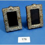 A pair of small Britannia silver photograph frames, 8 x 5.5cm