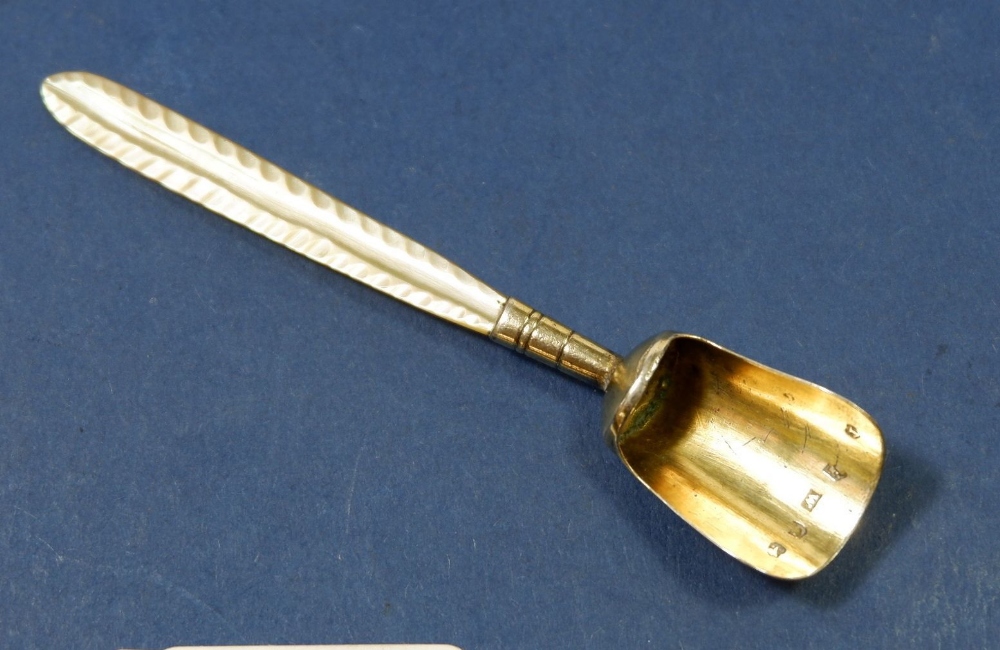 A Georgian silver small shovel form caddy spoon with mother of pearl handle, Birmingham 1794
