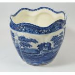 A Copeland Spode blue and white Tower jardiniere, 21.5 x 24cm