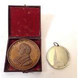 A Commemorative medallion to the Rev William Jay 1841 - boxed, minister and notable orator at Argyle
