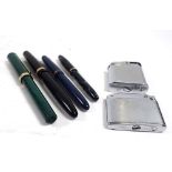 A Conway Stewart Dinkie 550 fountain pen and three other fountain pens including Parker, plus two