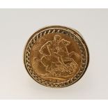 A gold sovereign ring mounted in 9 carat, Edward VII 1909, total weight 12.2g, size R-S