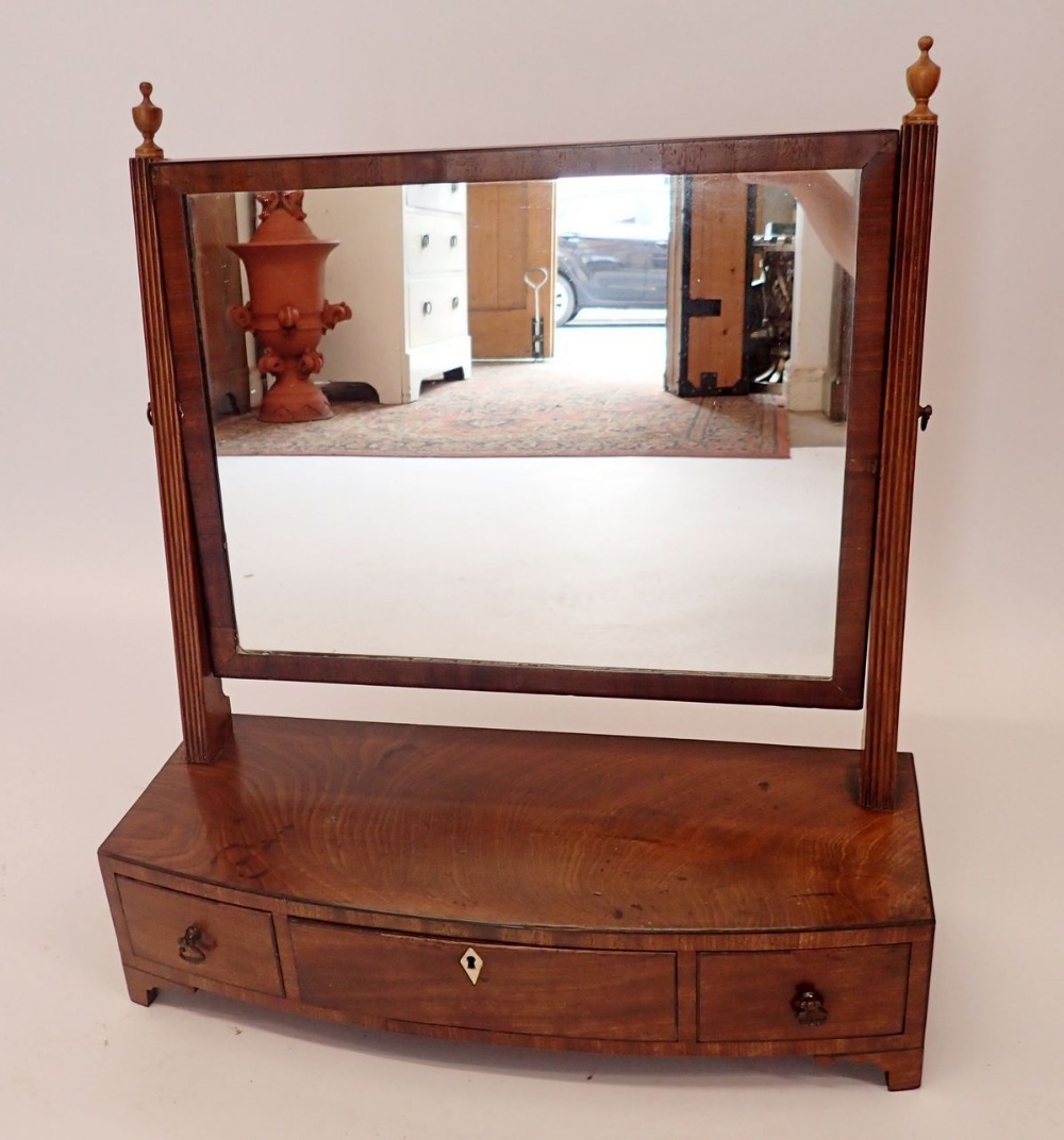 An Edwardian rectangular mahogany swing toiletry mirror with box base, 54cm wide - Image 2 of 2