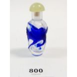 A Chinese glass cameo carved scent bottle