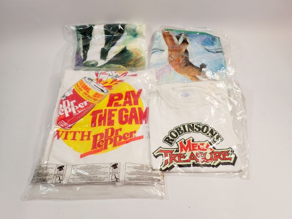 A box of advertising and promotional items relating to soft drinks inc Coca Cola, Pepsi etc - Image 3 of 3