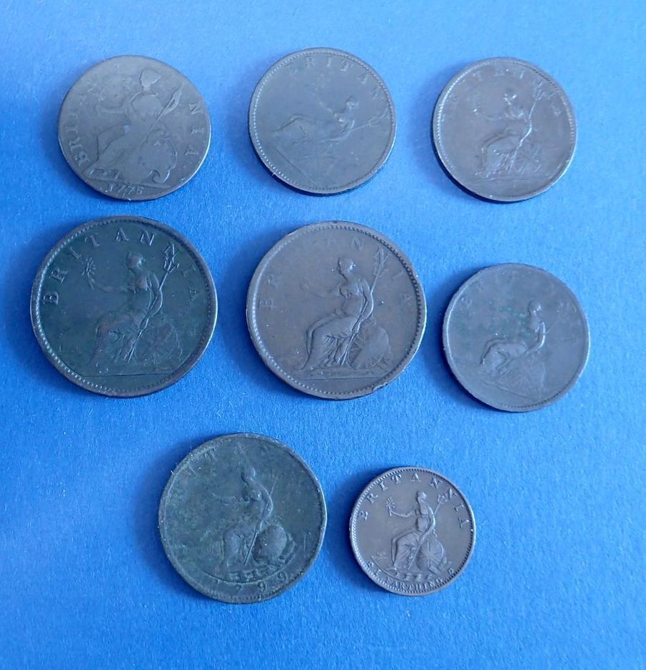 A quantity of copper/bronze coinage, 8 total including: George III farthing 1799, halfpennies - Image 2 of 2