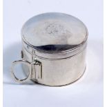 A Georgian silver circular box with hinged handle, London 1789 by William Abdy, 29g, 4cm diameter