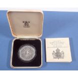 A silver proof Queen Elizabeth The Queen Mother 80th Birthday commemorative crown, cased UNC