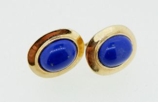 A pair of 14 carat gold oval lapis lazuli earrings, 1.5 x 1cm, 3.7g