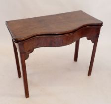 A Georgian mahogany fold top serpentine form card table, 92x72x47cm closed