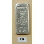 A Heraeus 1kg 999 silver bullion bar