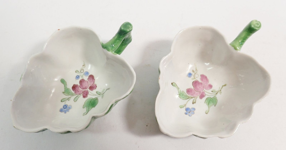 A pair of 18th century Doccia leaf form butter boats moulded leaves and painted flowers, 9.5cm x 6. - Image 2 of 3