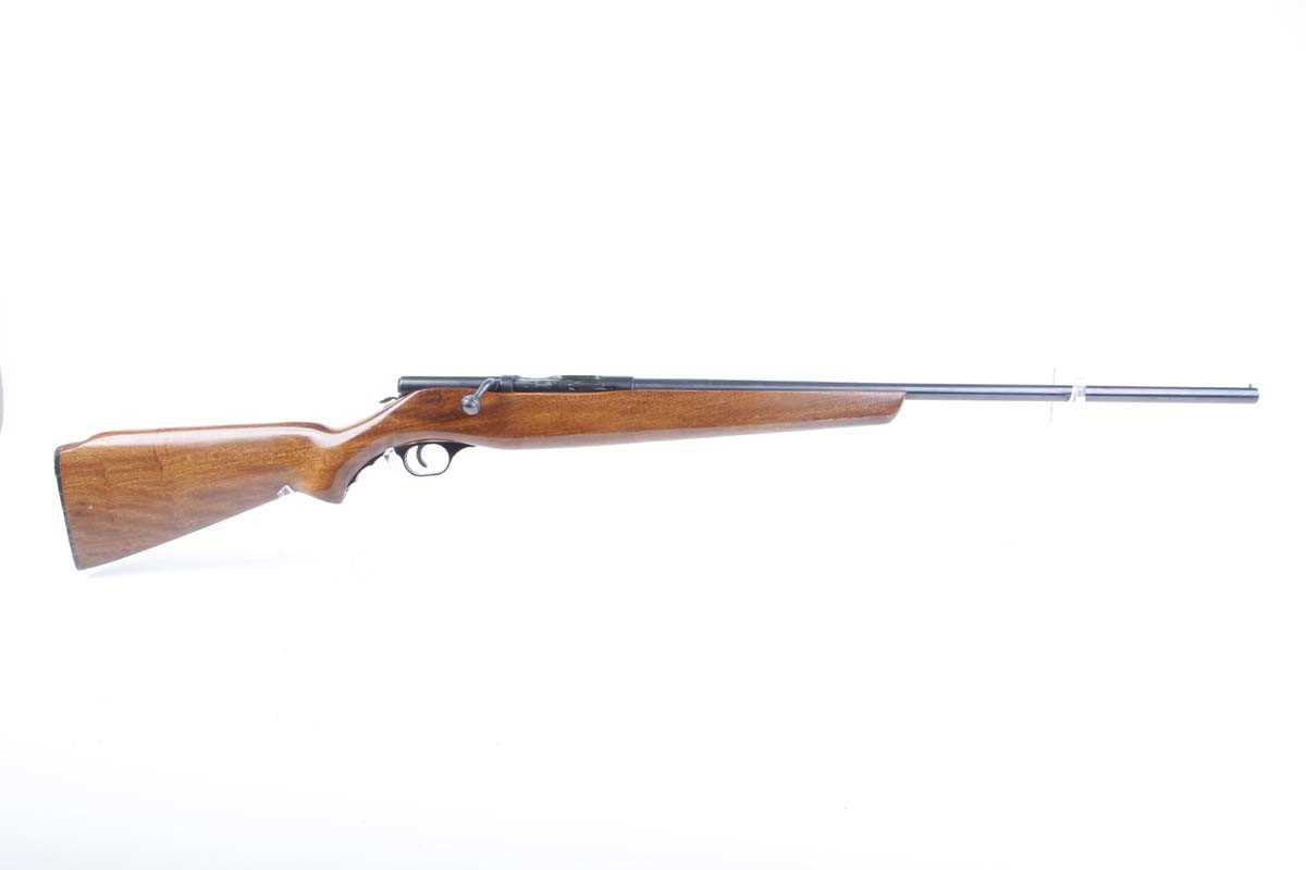 Ⓕ (S2) .410 Norica (Spanish) bolt action, 3 shot, 24 ins barrel with bead sight, 76mm chamber, 14